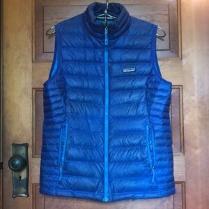 Patagonia women’s blue puffy sweater vest size medium